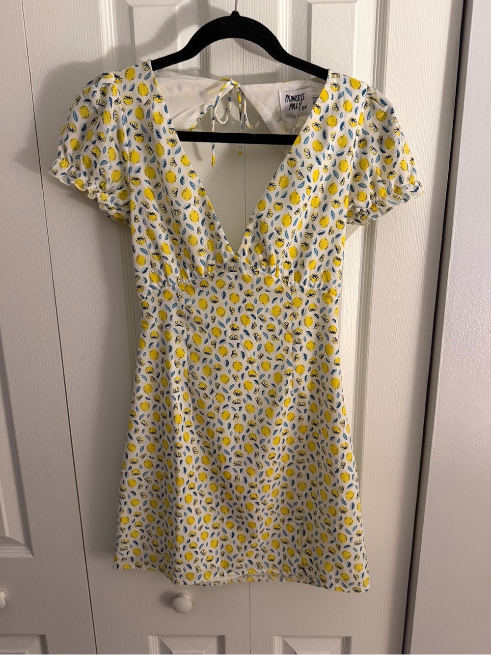 NWT Princess Polly Kasey Lemon Print Open Back Mini Dress - Size US 2 / AU 6